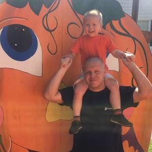 Meet your Posher, Eric